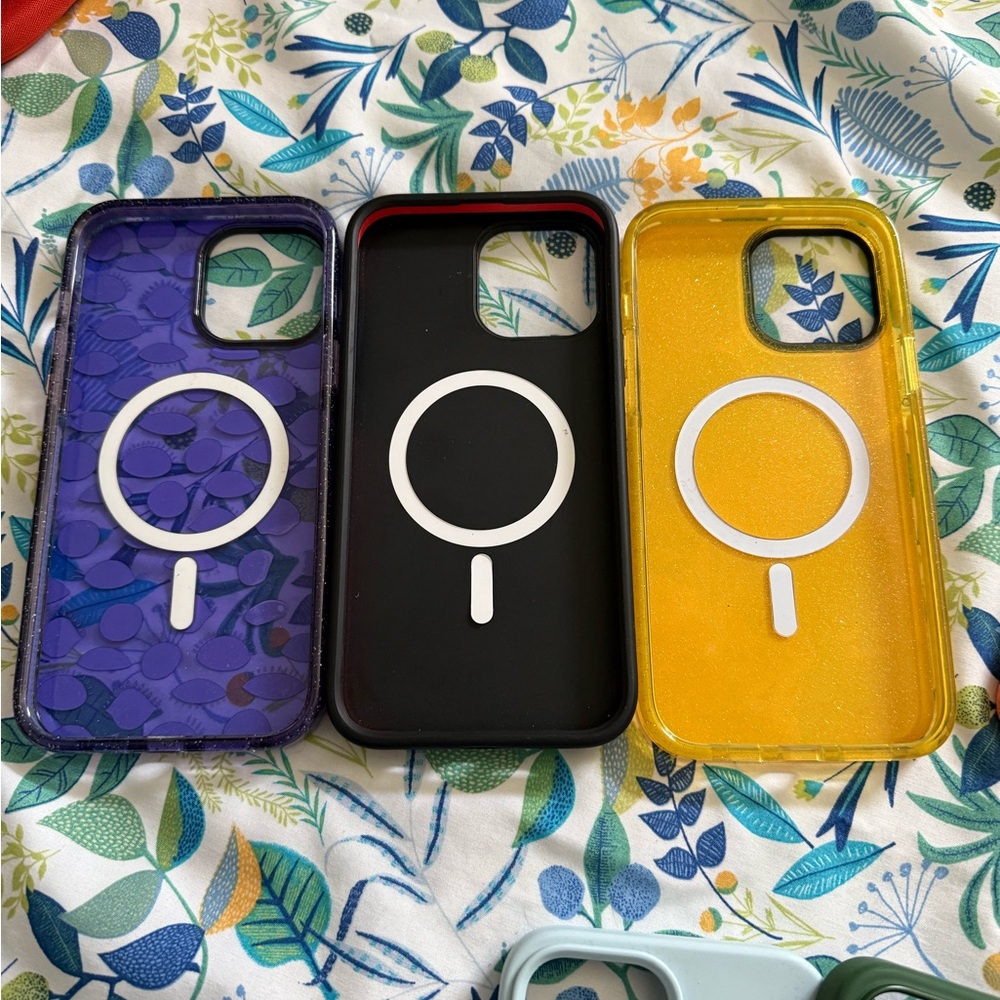 Colorful Phone Case Set - Picture 4 of 8